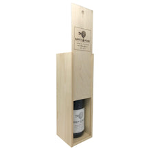 Load image into Gallery viewer, Sandy Road Vineyards 1 Bottle Wooden Wine Gift Box Open